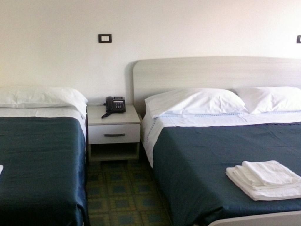 Hotel Aurora Scauri  Extérieur photo